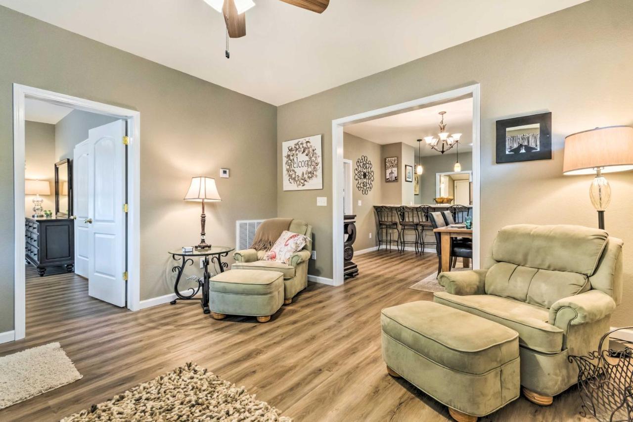 Remodeled Downtown Hot Springs Home With Porch Exterior foto