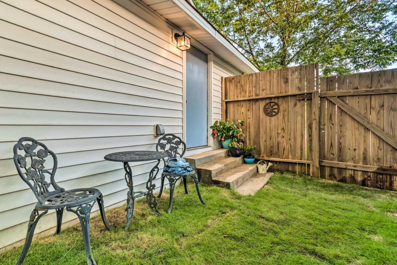 Remodeled Downtown Hot Springs Home With Porch Exterior foto