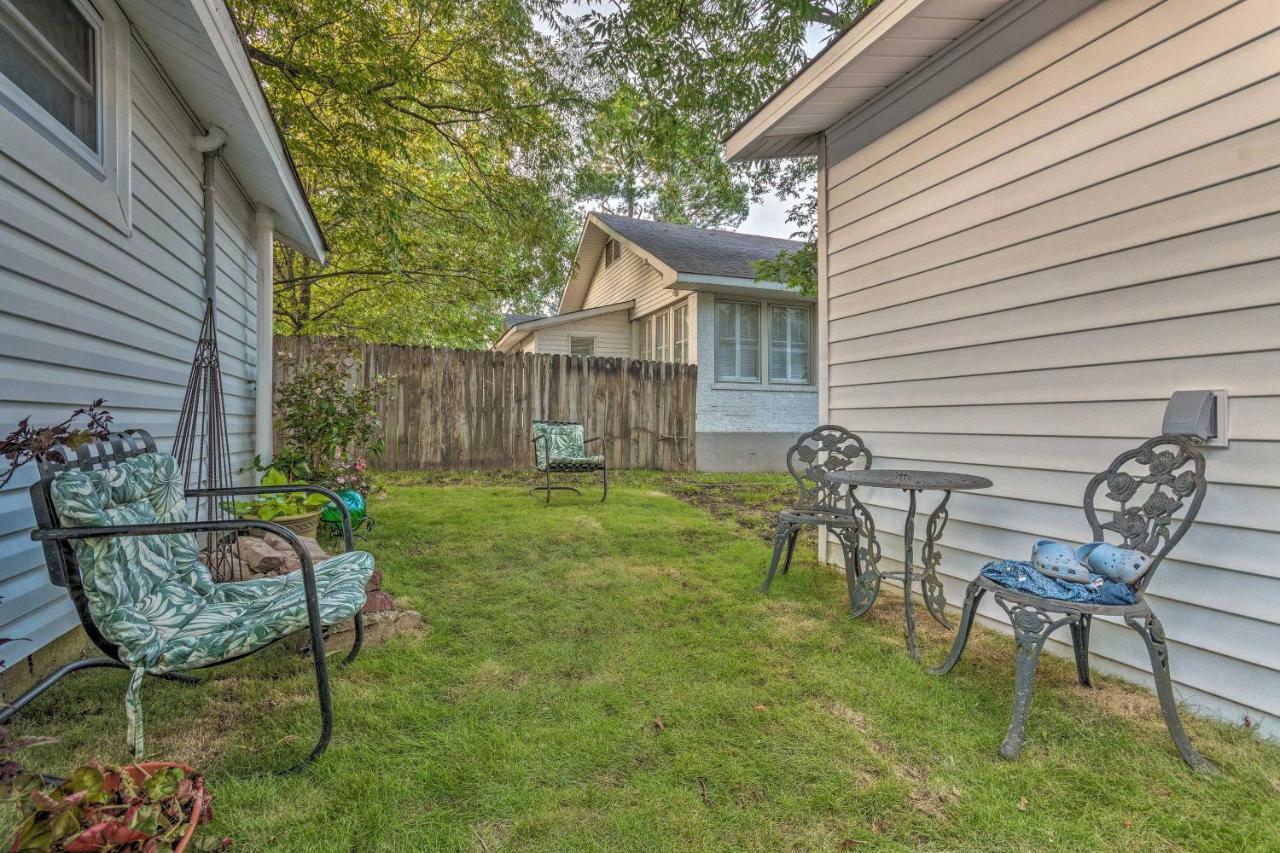 Remodeled Downtown Hot Springs Home With Porch Exterior foto